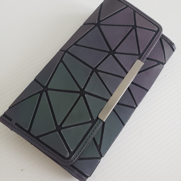 Geometric Pattern Wallet - Picture 6 of 6